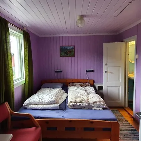 Holiday home Midtgard *